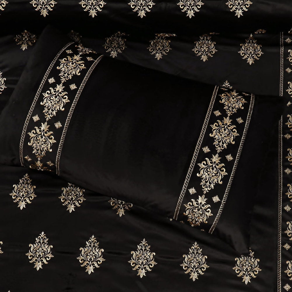 8 Pcs Bridal Velvet Bed Sheet Comforter Set – Black — view 3