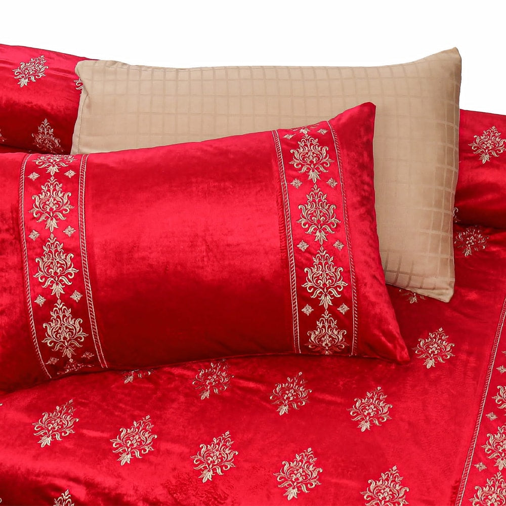 8 Pcs Bridal Velvet Bed Sheet Comforter Set – Red — view 2
